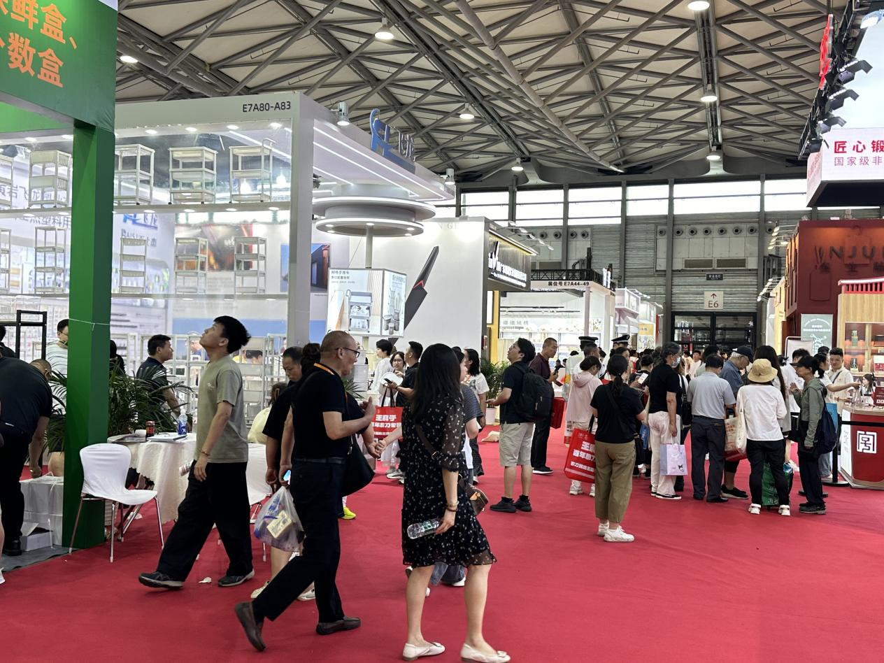钱江商城参观第118届中国日用百货商品交易会——盛夏聚势?百货共赢