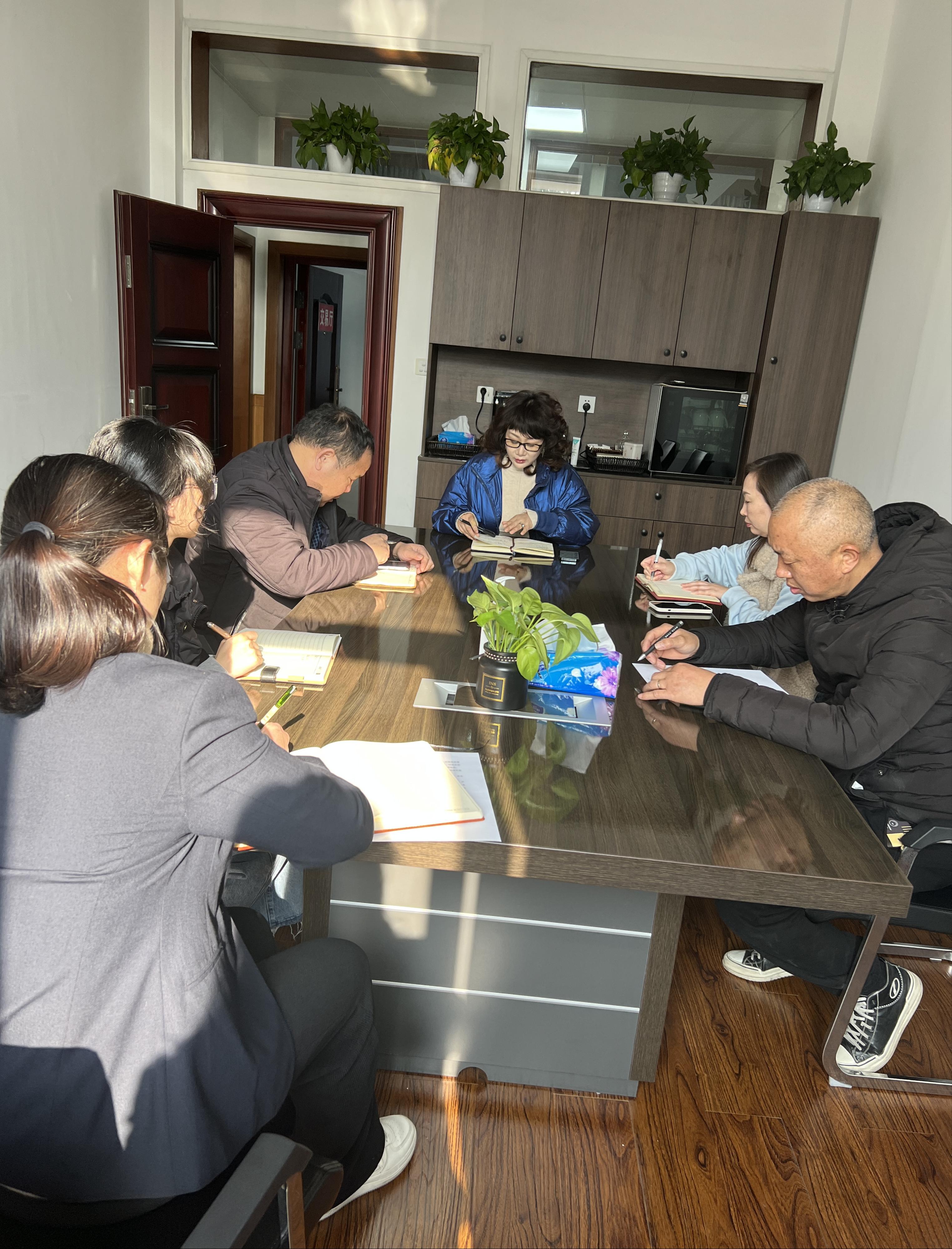 疫情防疫齐参战，，，，，众志成城筑防线