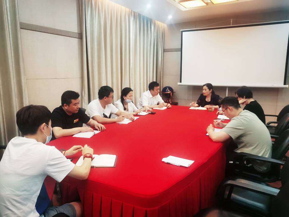   必赢小贷召开6月份月度例会暨年中经营分析会议